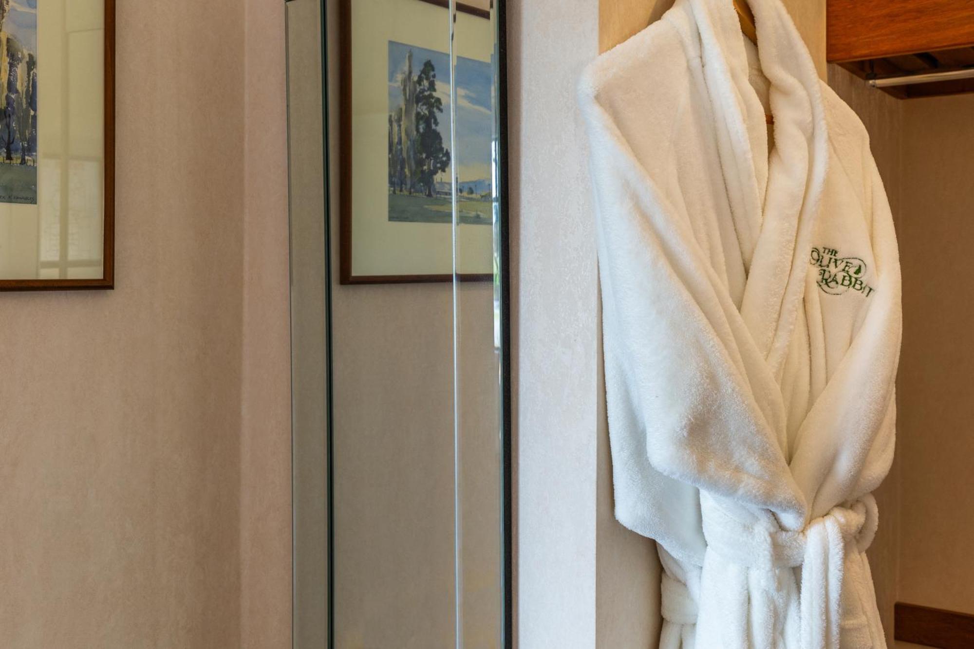 Olive Rabbit - Boutique Bed & Breakfast Turangi Ngoại thất bức ảnh