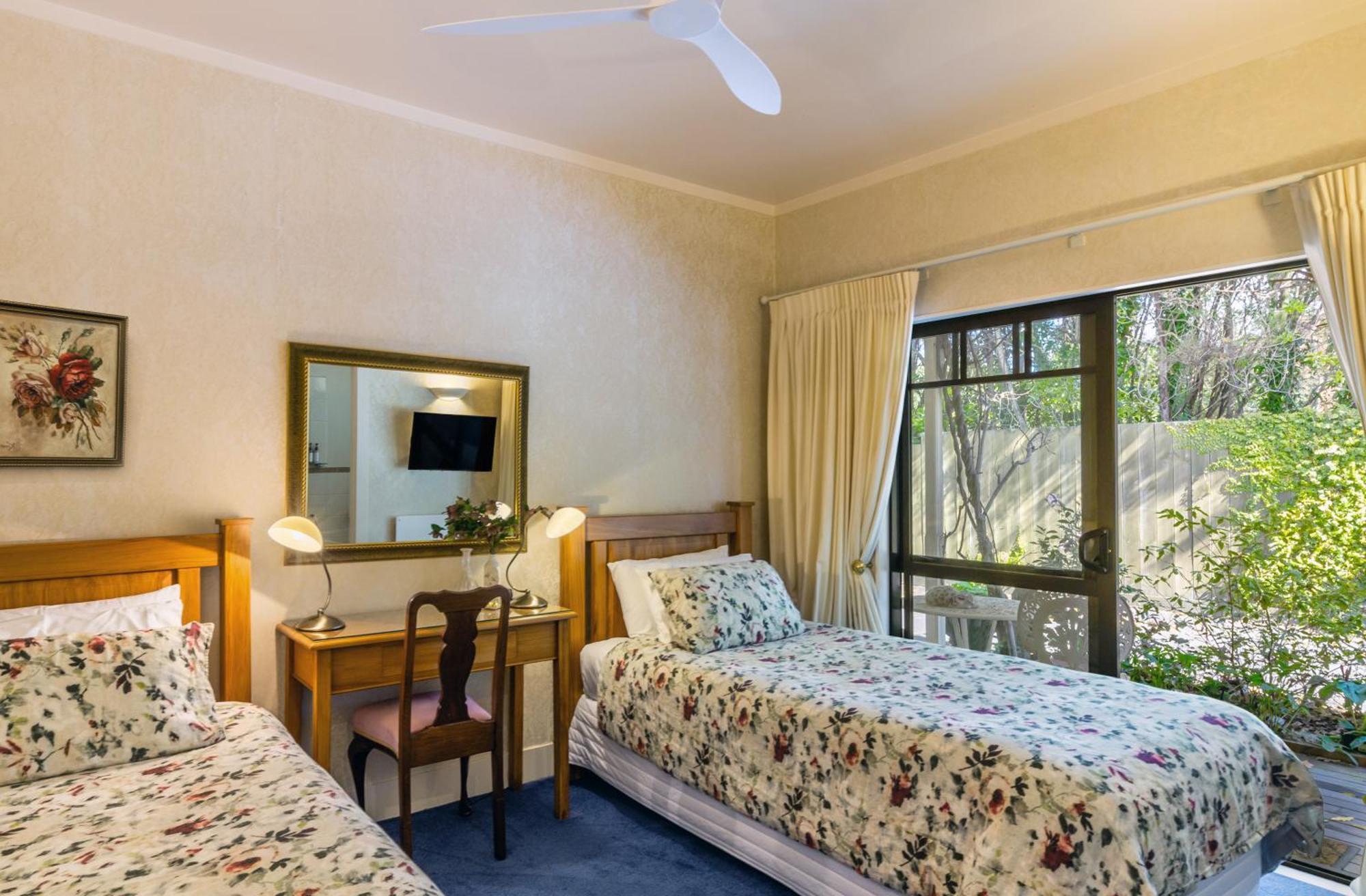 Olive Rabbit - Boutique Bed & Breakfast Turangi Ngoại thất bức ảnh
