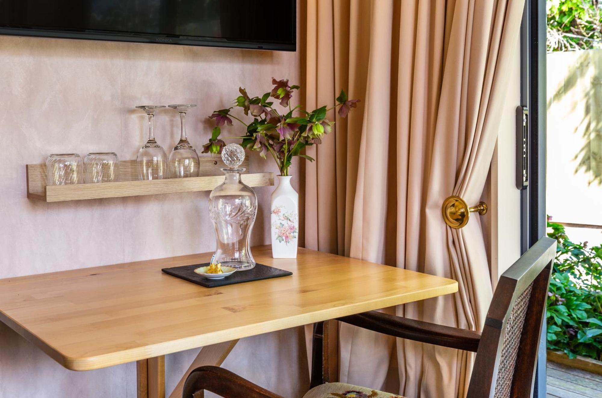 Olive Rabbit - Boutique Bed & Breakfast Turangi Ngoại thất bức ảnh